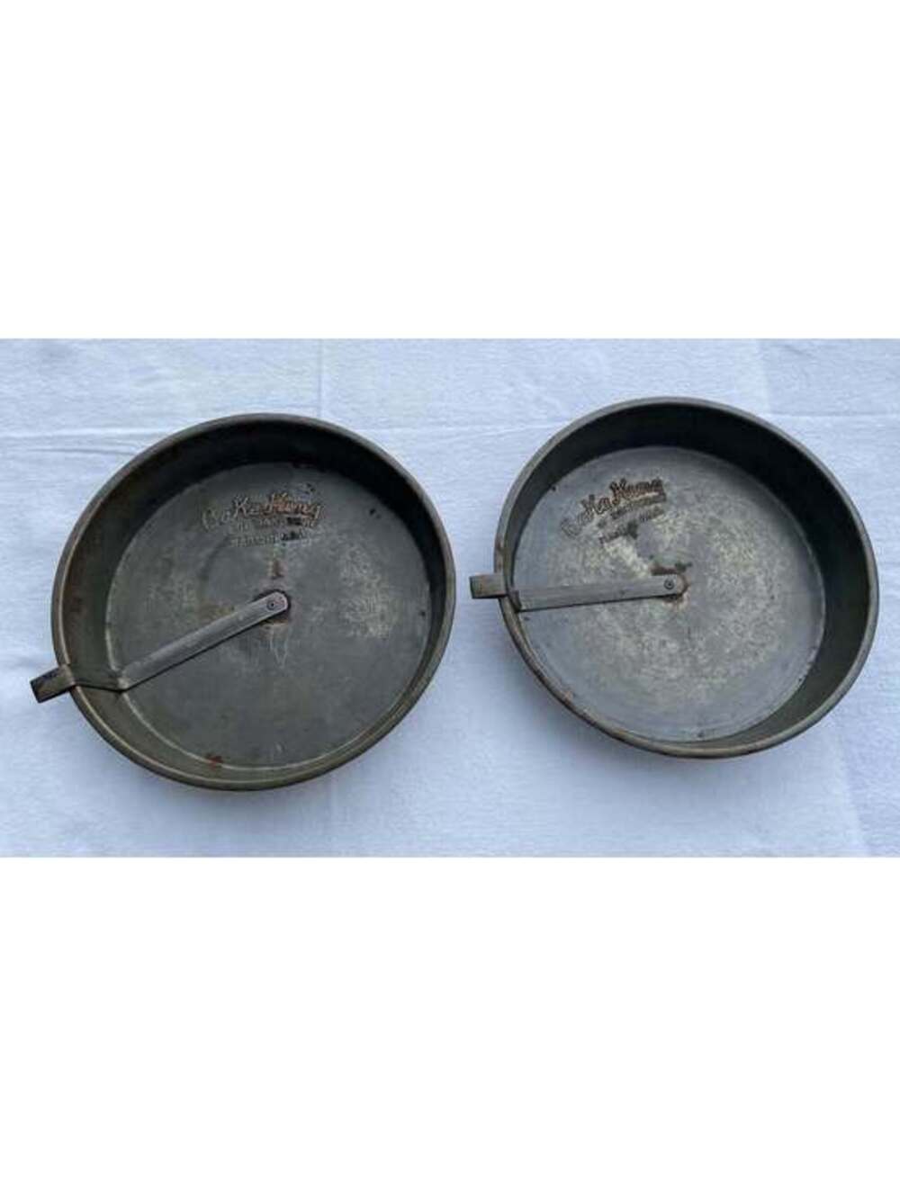 2 Vintage Bake King Cake Pans